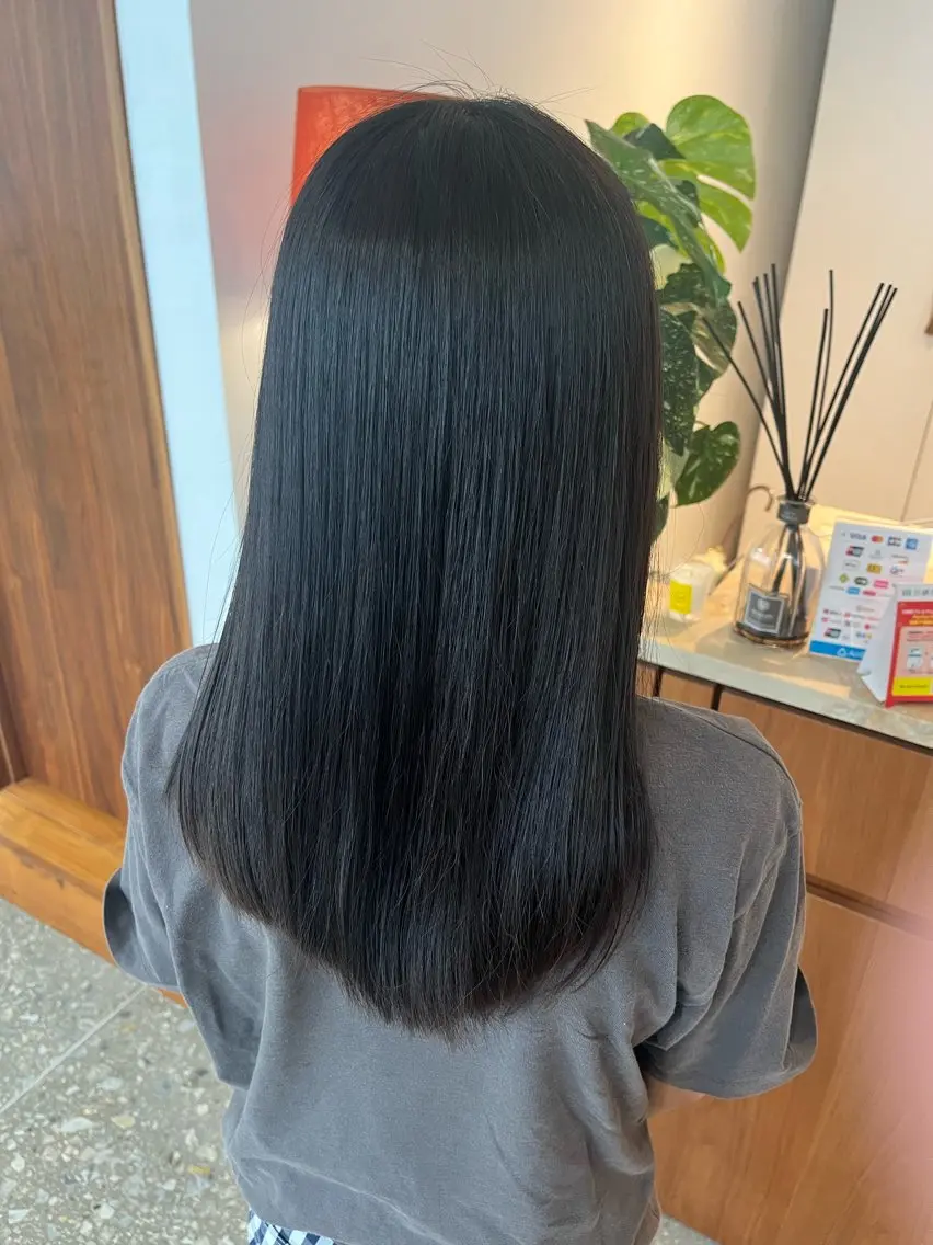 セミロング 縮毛矯正 縮毛矯正 田﨑 礼恩のヘアスタイル