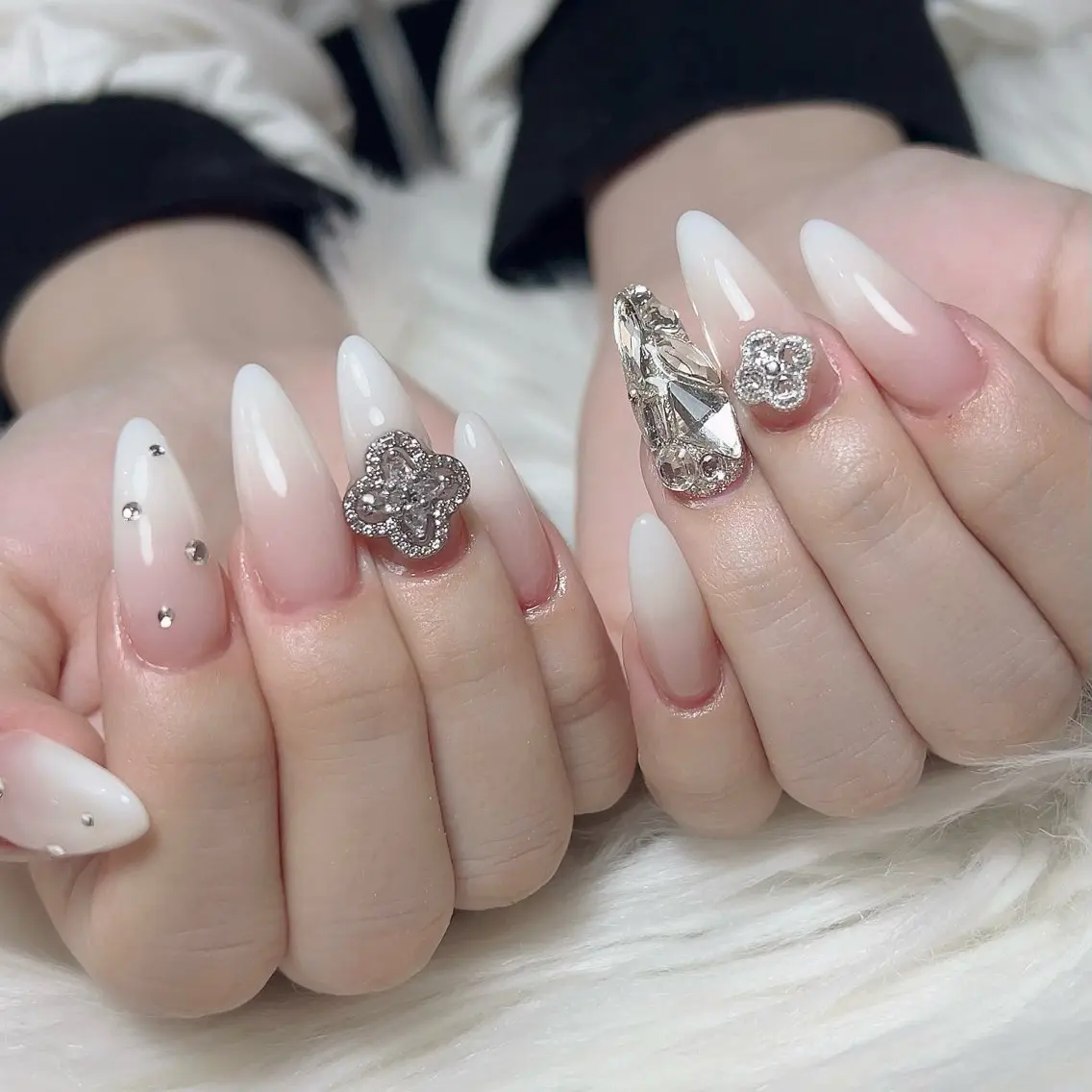 ネイル Nail salon EM（エム）諸星のネイルデザイン