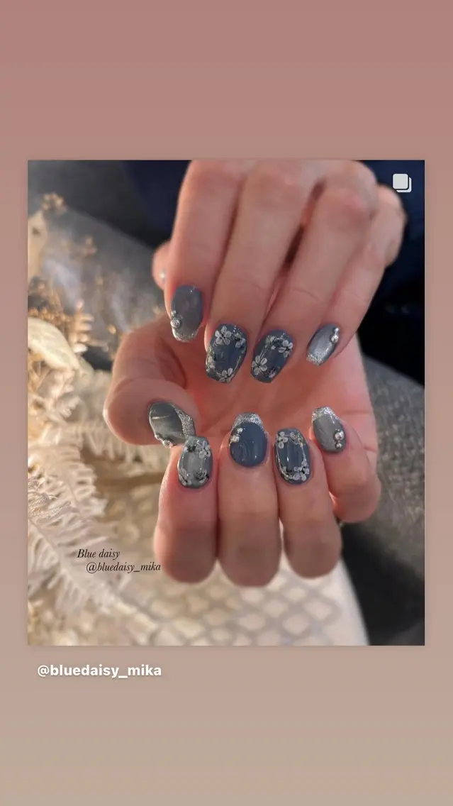 ネイル アートネイル ハンドネイル Blue daisy 栄本店のネイルデザイン