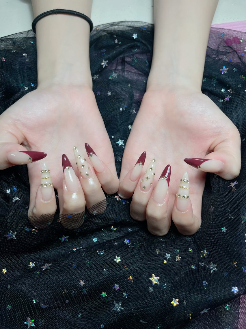 ネイル 韓国ネイル マグネットネイル 持ち込み ニュアンスネイル シンプルネイル ハンドネイル Huyn Nail Shinjyukuのネイルデザイン