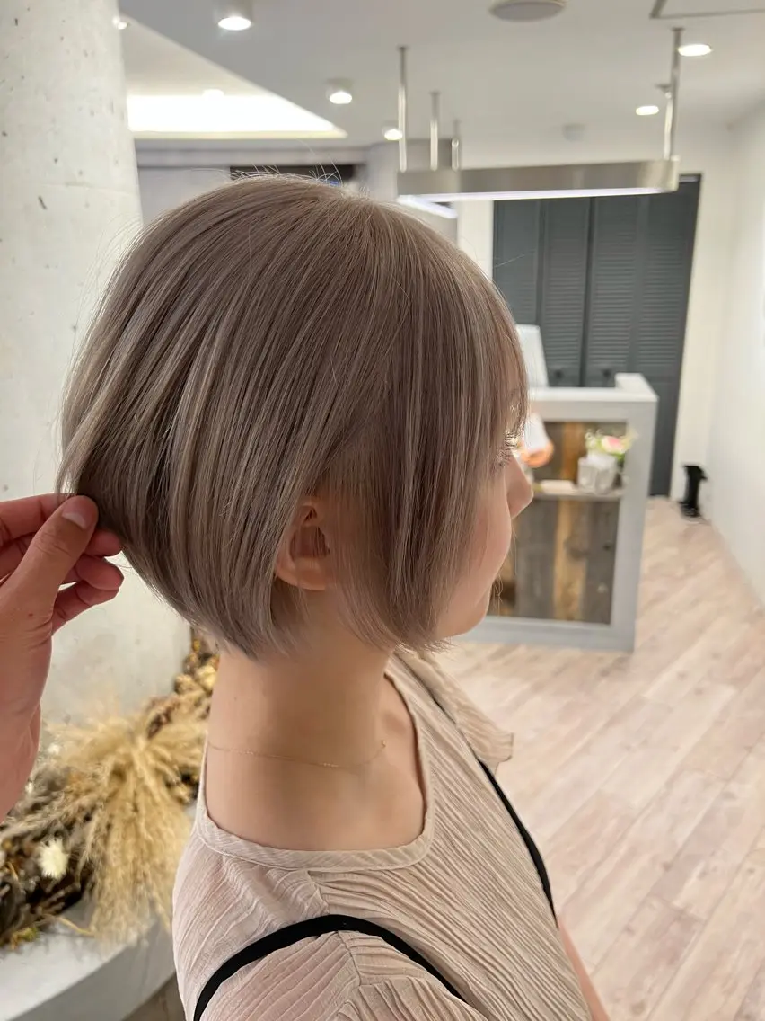ショート 丸みショート ショートヘア ケアブリーチ🌟 ♢WATARU♢のヘアスタイル