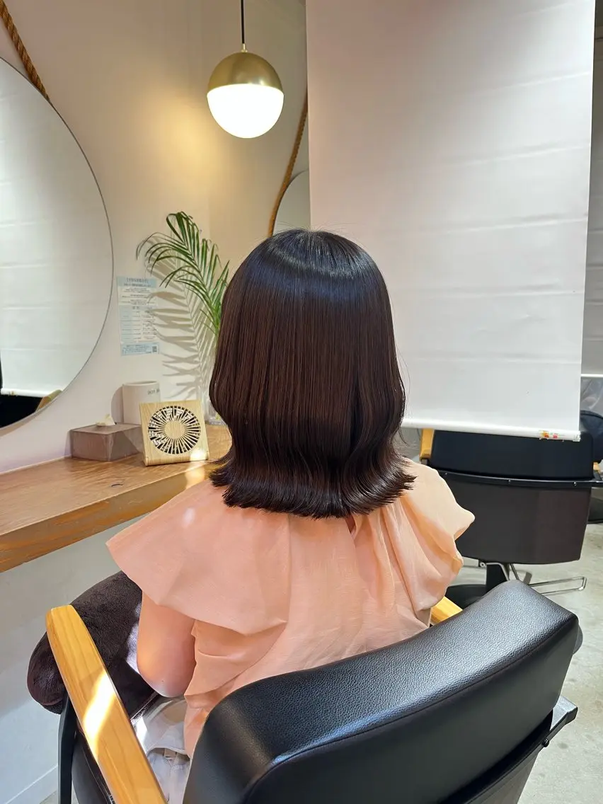 ミディアム カット 縮毛矯正 トリートメント 塩川ももこ/ 自然な縮毛矯正のヘアスタイル