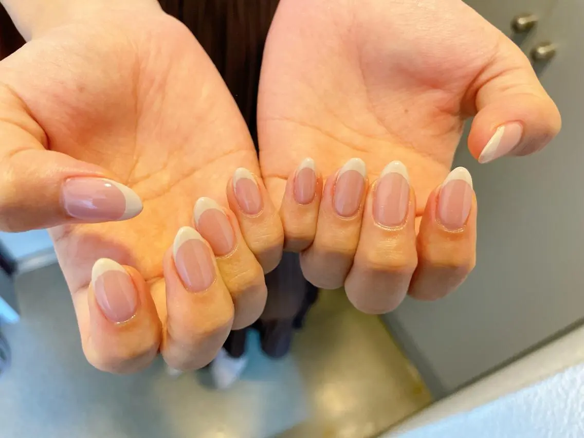ネイル オーロラネイル フラワーネイル フットネイル フレンチネイル ジェルネイル mogunail &blowのネイルデザイン