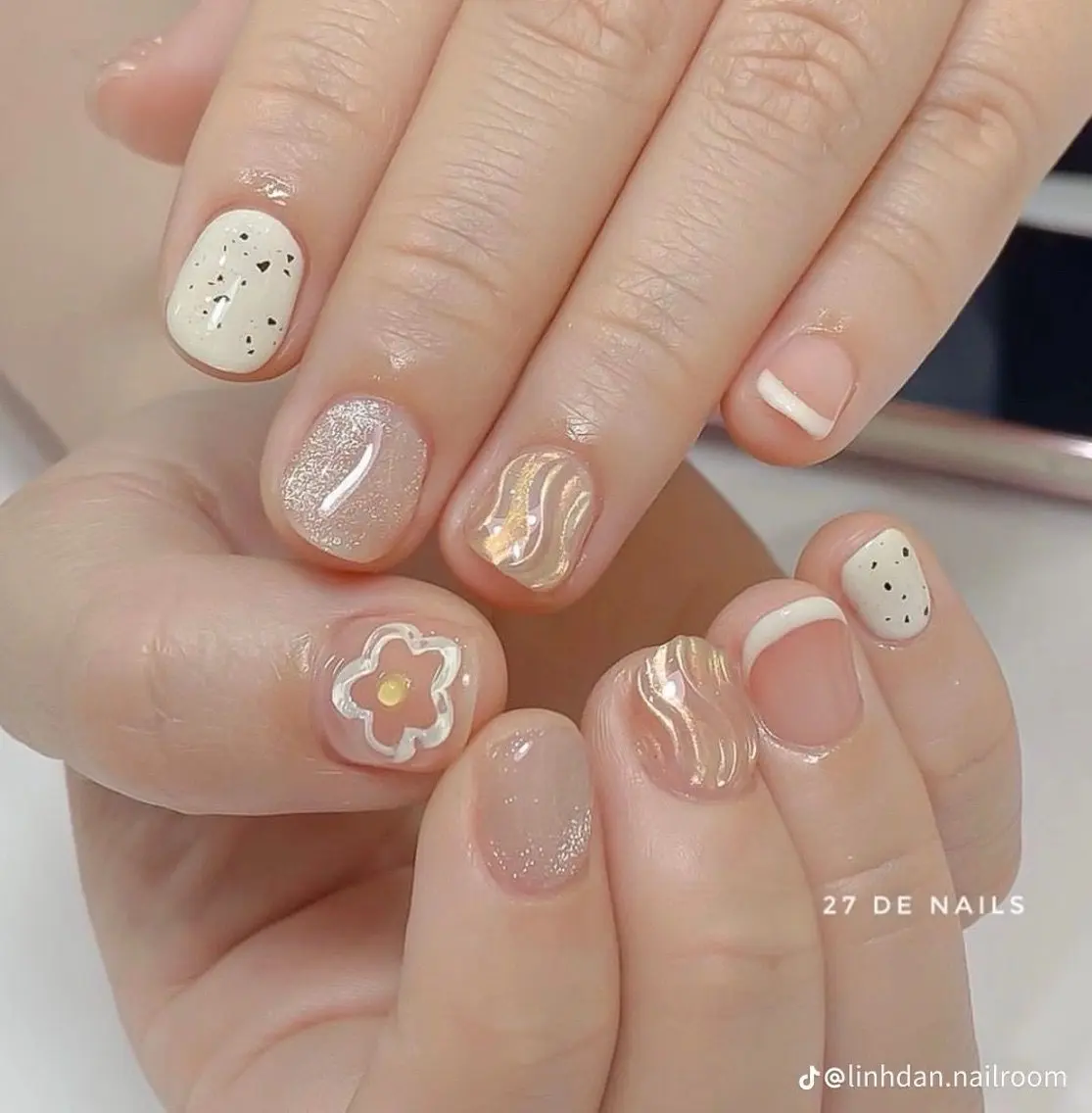 ネイル 韓国ネイル 持ち込み ニュアンスネイル ネイルチップ 冬ネイル LISA ANA.CHUOのネイルデザイン