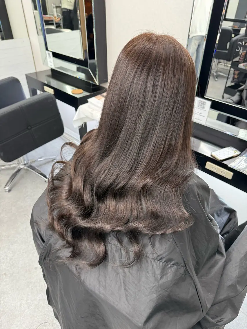 ロング カラー エクステ エクステ 𝙃𝘼𝙍𝙐🎀 韓国×エクステのヘアスタイル
