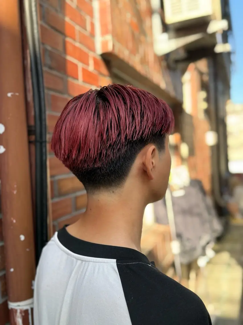 メンズ メンズブリーチ フェードカット カット ヘアカラー 深田 聡太のヘアスタイル