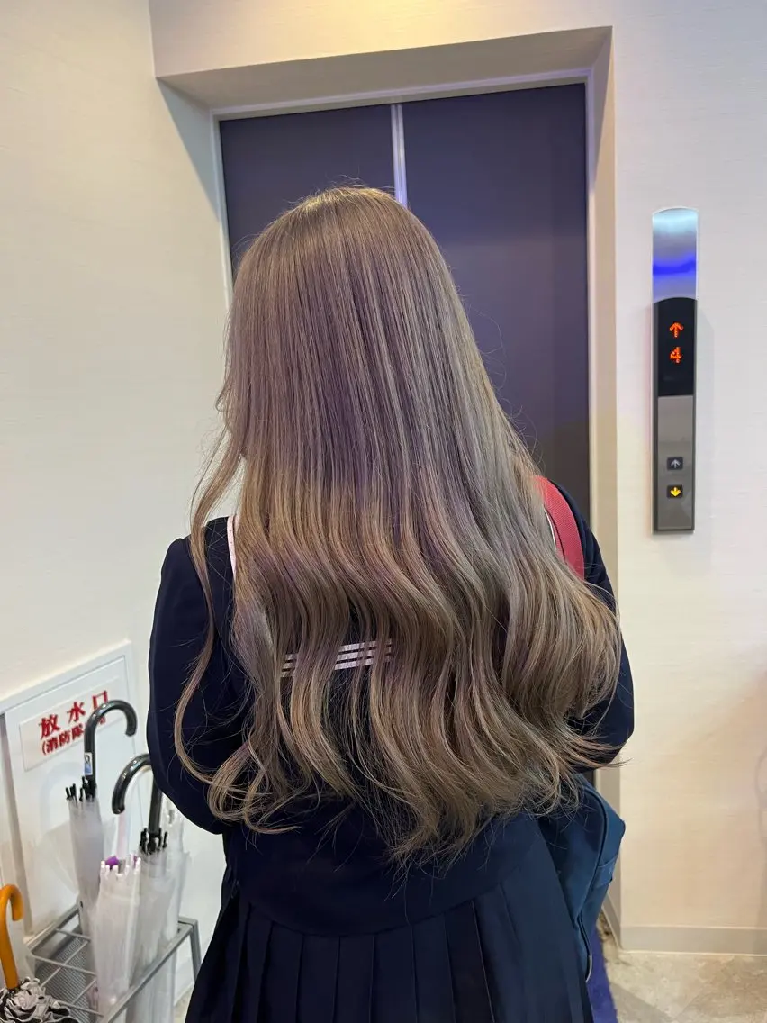 ロング ヘアカラー トリートメント 藤本 翔己のヘアスタイル