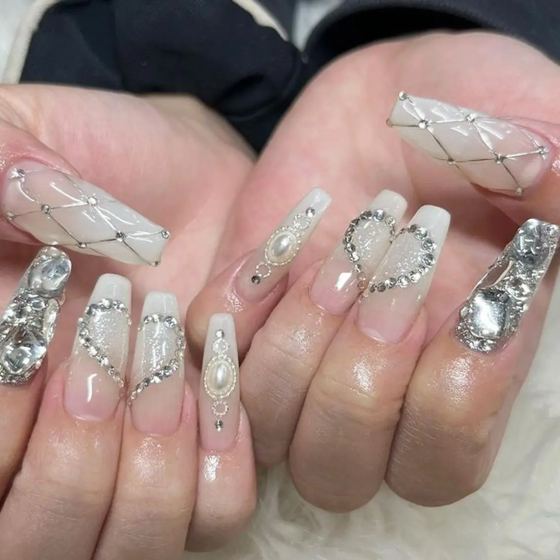 ネイル 韓国ネイル マグネットネイル 持ち込み ハンドネイル Mimi Nail_Royalのネイルデザイン