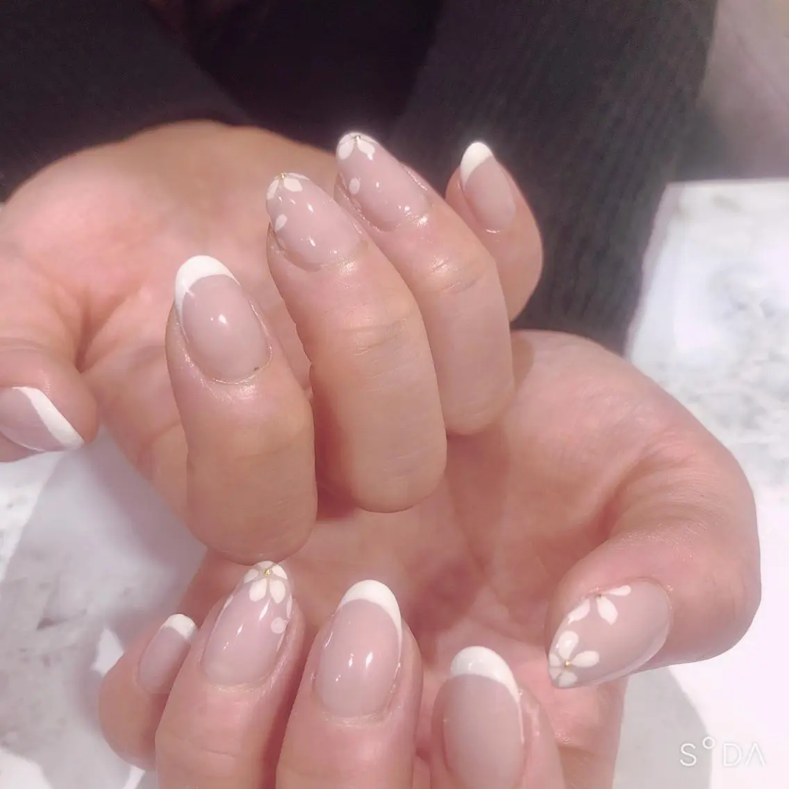 ネイル フレンチネイル ハンドネイル 吉野✨ ネイルデザイナー✨のネイルデザイン