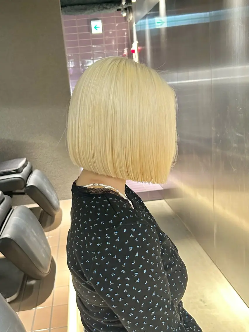 ミディアム カラー ブリーチ ブロンド ✅ケアブリーチ✅ トヨオカ ノブヒデのヘアスタイル