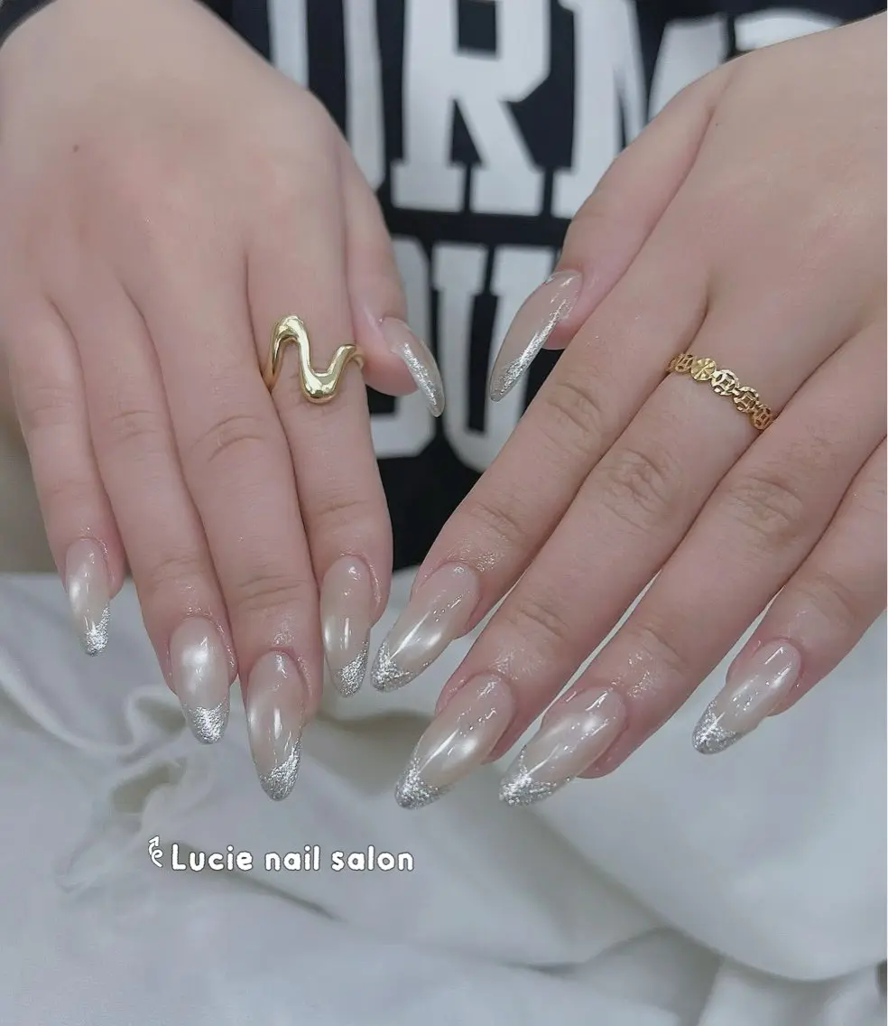 ネイル フレンチネイル ジェルネイル グラデーション 持ち込み オフィスネイル ハンドネイル LUCIE NAILのネイルデザイン