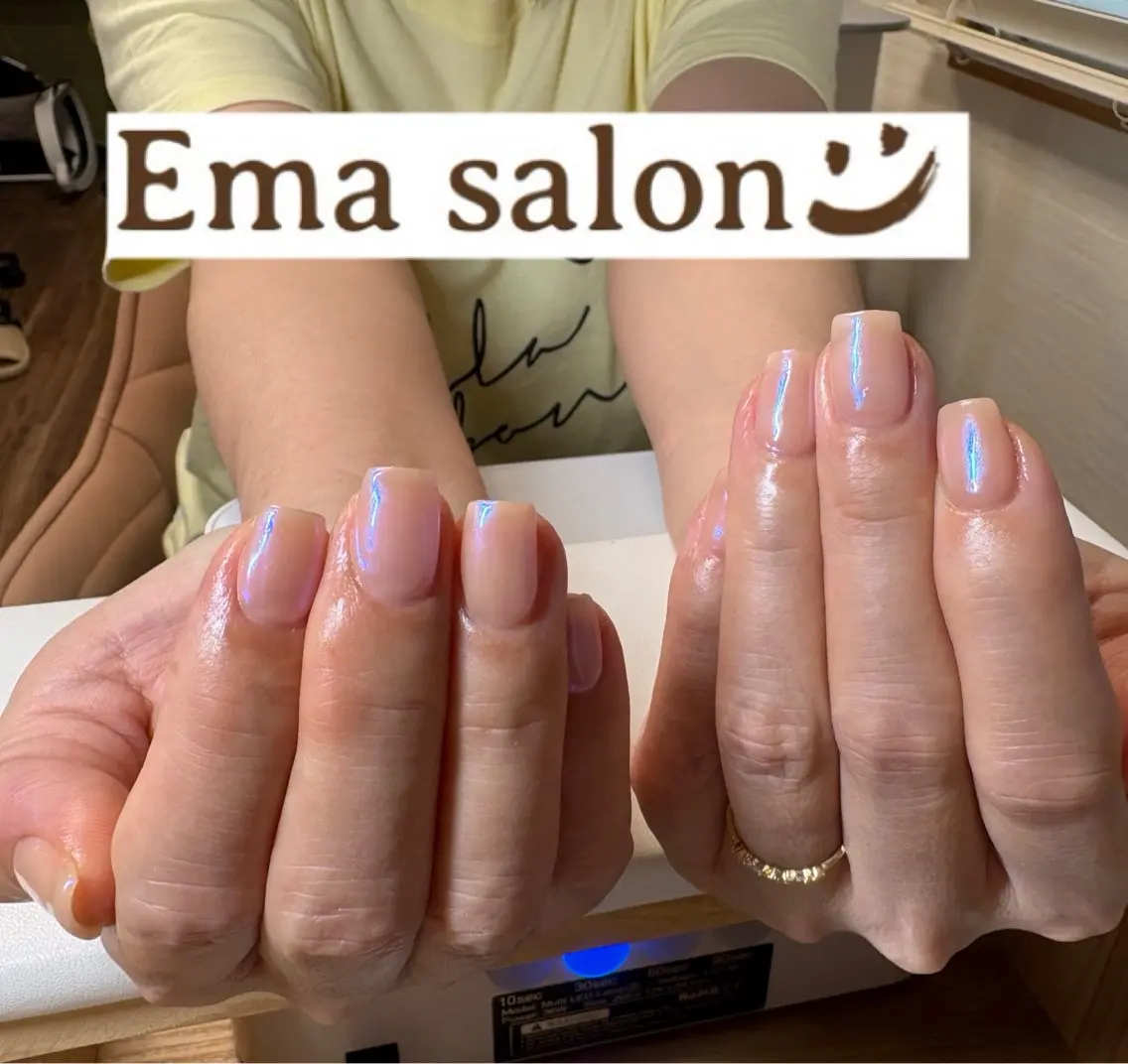 ネイル オーロラネイル ワンカラーネイル ピンク ハンドネイル Ema salon hiromiのネイルデザイン
