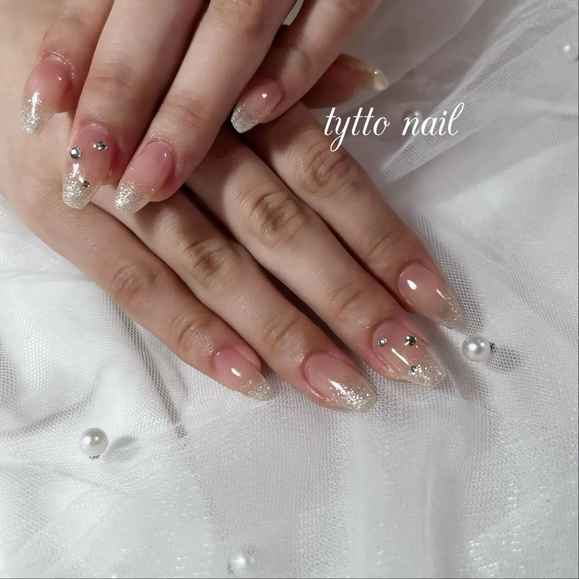 ネイル アートネイル ブラウン ガーリー キラキラネイル ラメ(グリッター) ハンドネイル tytto nail ❤︎‪‪eri‪‪のネイルデザイン