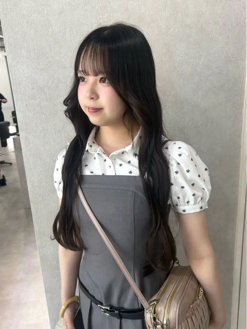 ロング カラー カット ヘアカラー トリートメント 盛れる顔まわり✨🎀 レイヤー別所好葉のヘアスタイル