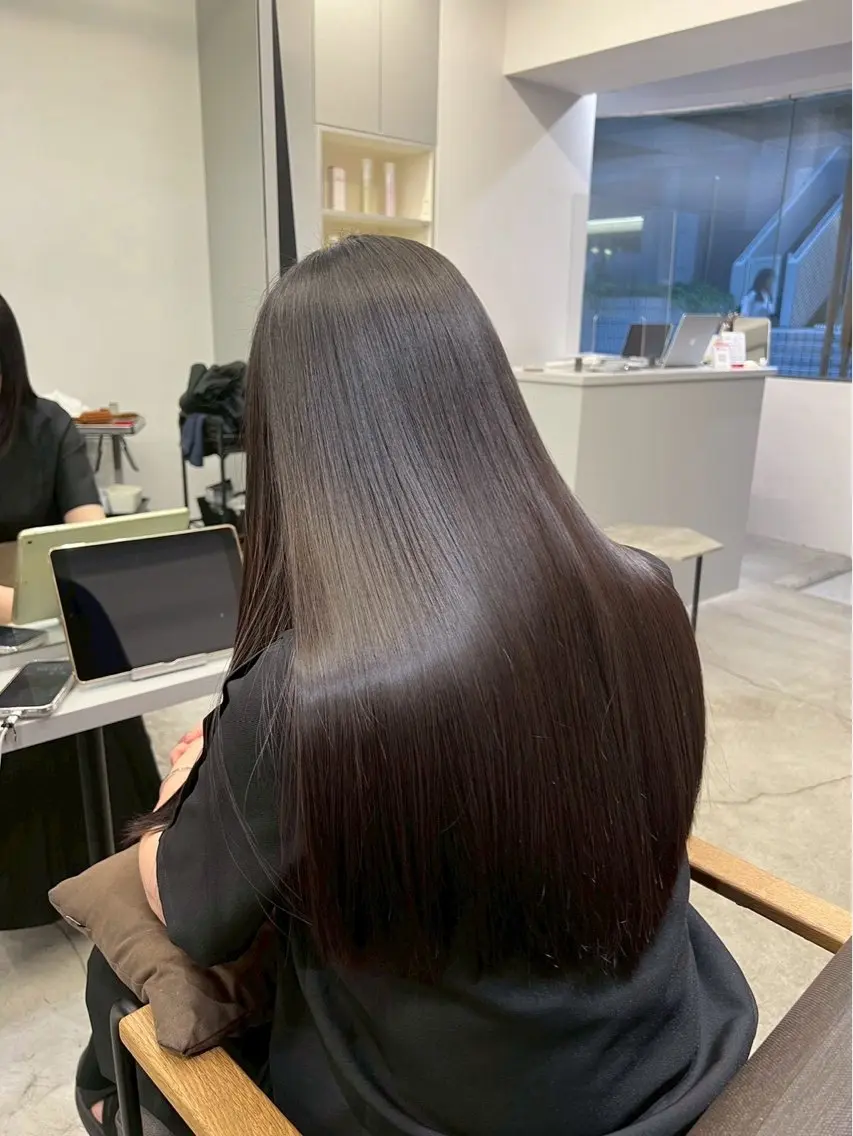 ロング パーマ ヘアカラー 縮毛矯正 ハイトーンカラー が絶対可愛い✨泰聖✨のヘアスタイル