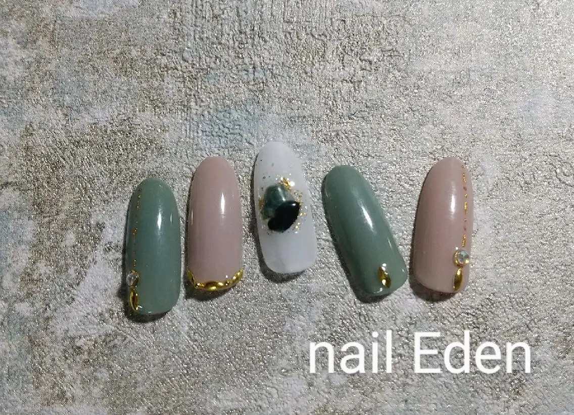 ネイル ラメ(グリッター) マグネットネイル ワンカラーネイル Eden ♾️のネイルデザイン