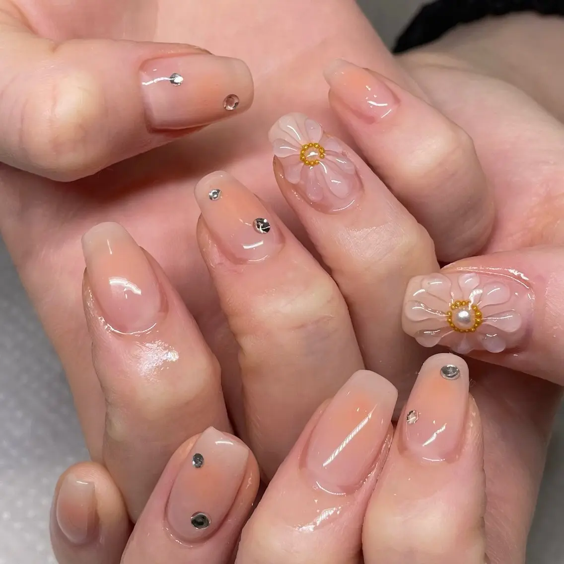 ネイル チークネイル オレンジ Ricnail☾ ayanoのネイルデザイン