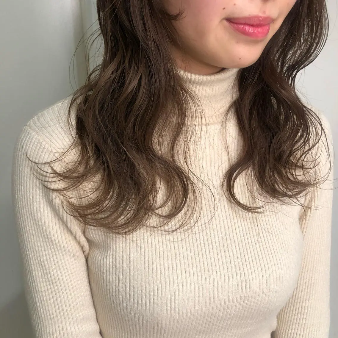 セミロング カラー ヘアアレンジ マツエク・マツパ ベージュカラー コーラルベージュ 透明感カラー🫧ヘア セット🫧松本菜月の眉毛・アイブロウイメージ