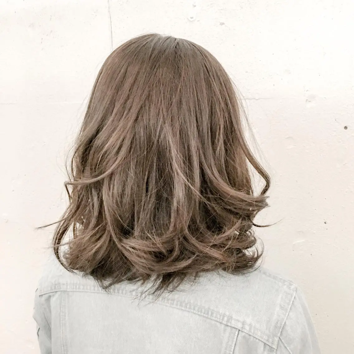 ミディアム カラー パーマ ベージュカラー ヘアカラー トミタ アツシのヘアスタイル