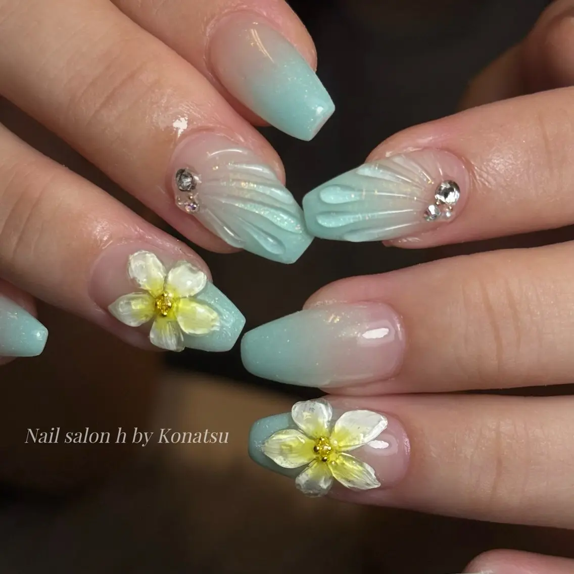 ネイル アートネイル グラデーション グリーン 持ち込み 夏ネイル ハンドネイル nail salon h🎀小夏のネイルデザイン
