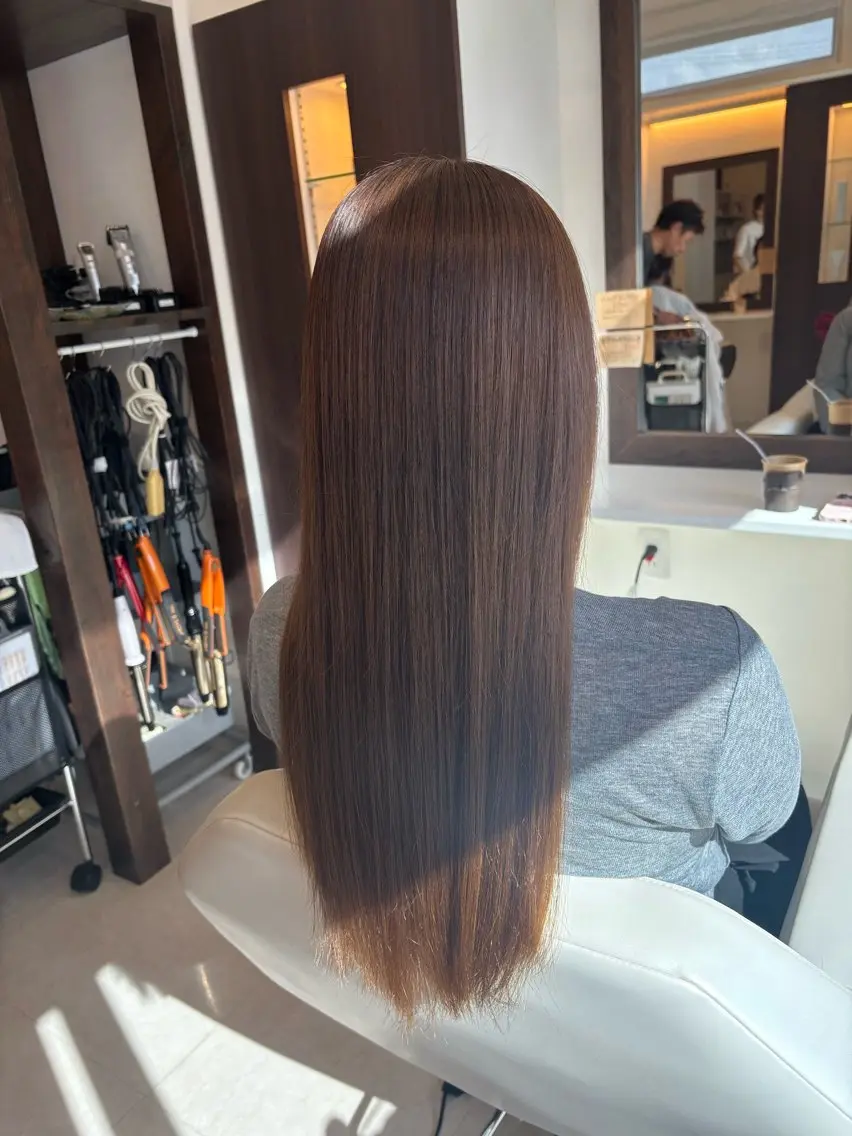 ロング ヘアカラー 山本 詩織のヘアスタイル