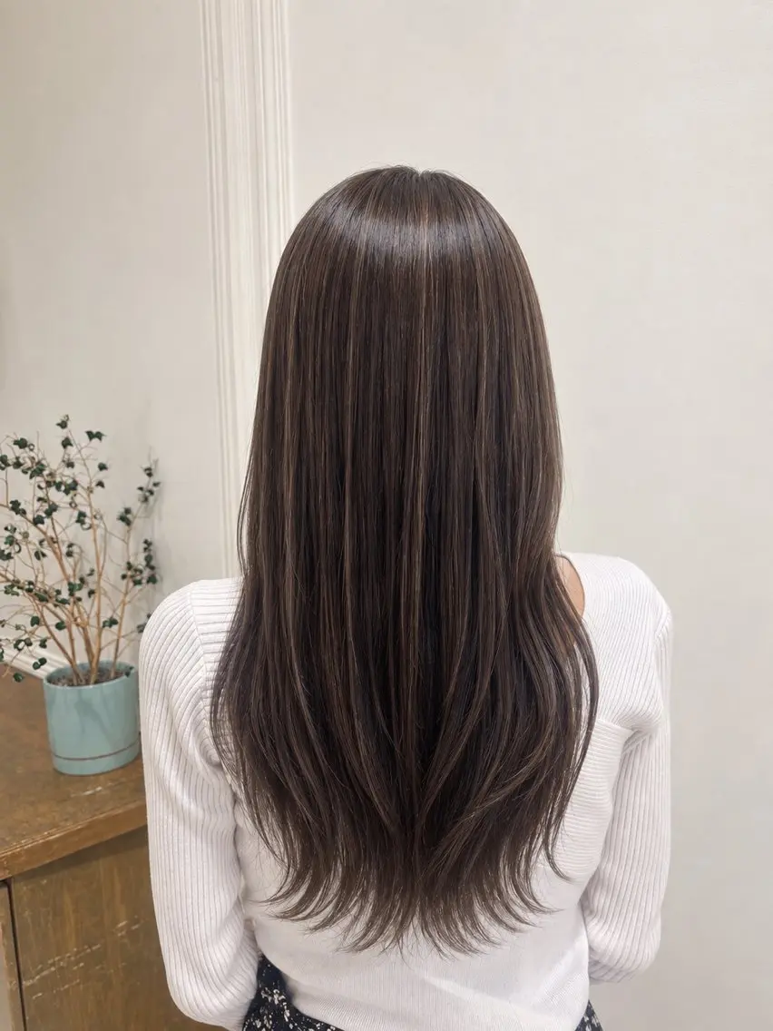 ロング moe /カラーモデル募集のヘアスタイル