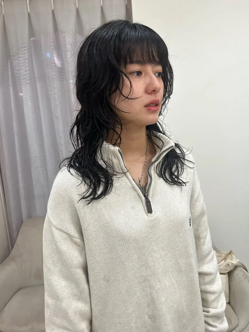 ミディアム パーマ カット パーマ トリートメント 松村 澪里のヘアスタイル