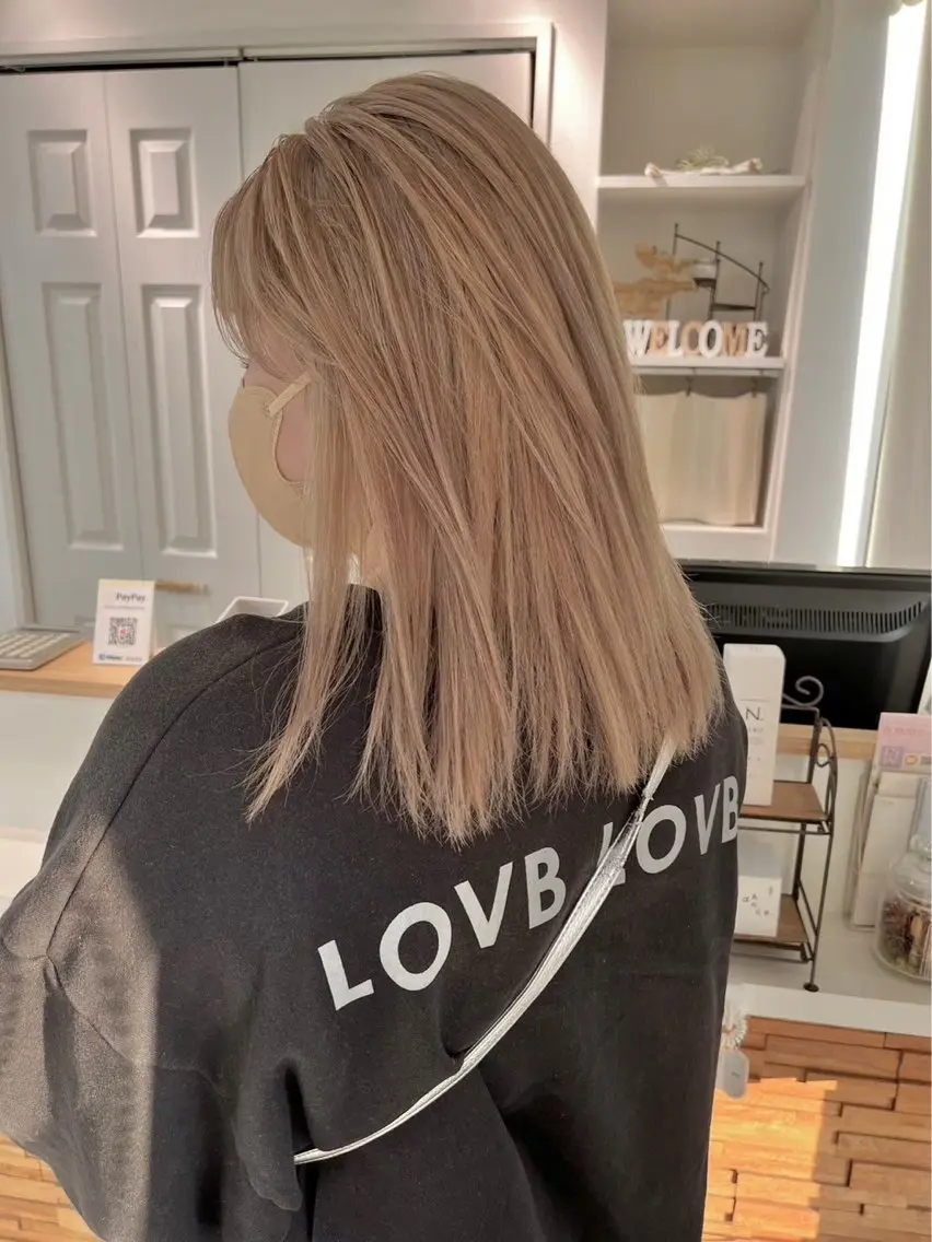ロング 白澤 流輝のヘアスタイル