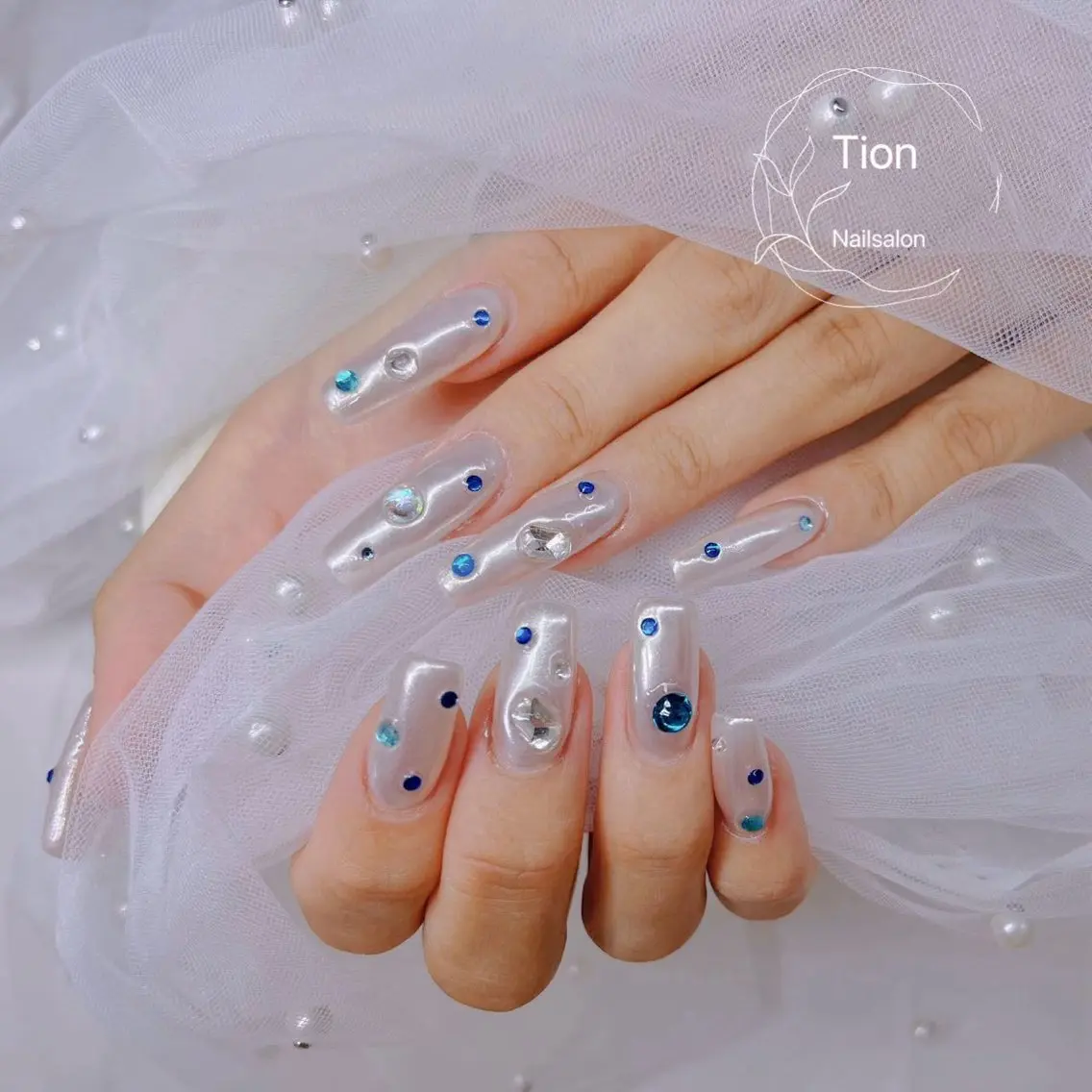 ネイル チークネイル 長さ出し フットネイル フレンチネイル ジェルネイル Nailsalon Tion 川崎店のネイルデザイン