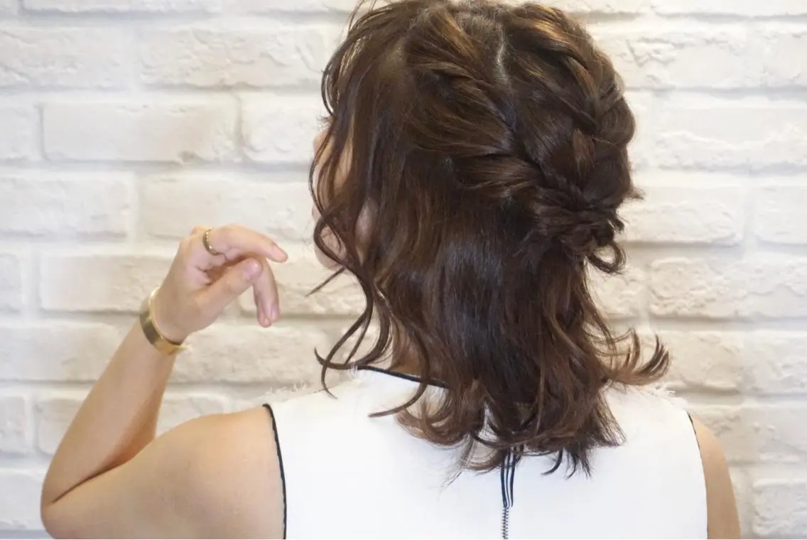 ミディアム ヘアアレンジ ハーフアップ SHANTi 飯塚 ヘアセット/髪質改善のヘアスタイル
