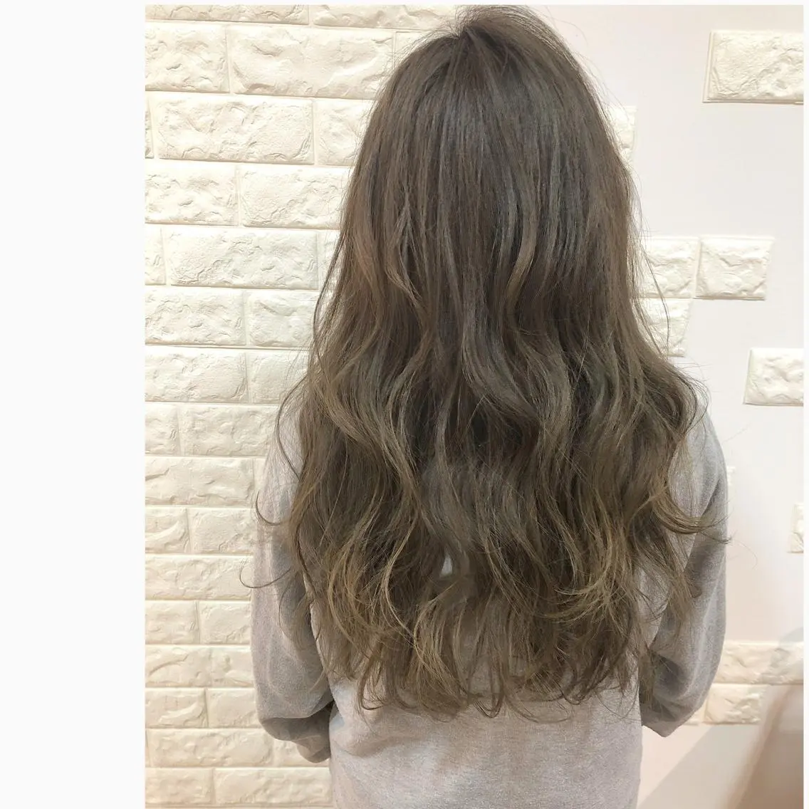 ロング カラー パーマ ヘアアレンジ ヘアカラー トリートメント 🐶 アヤカのヘアスタイル