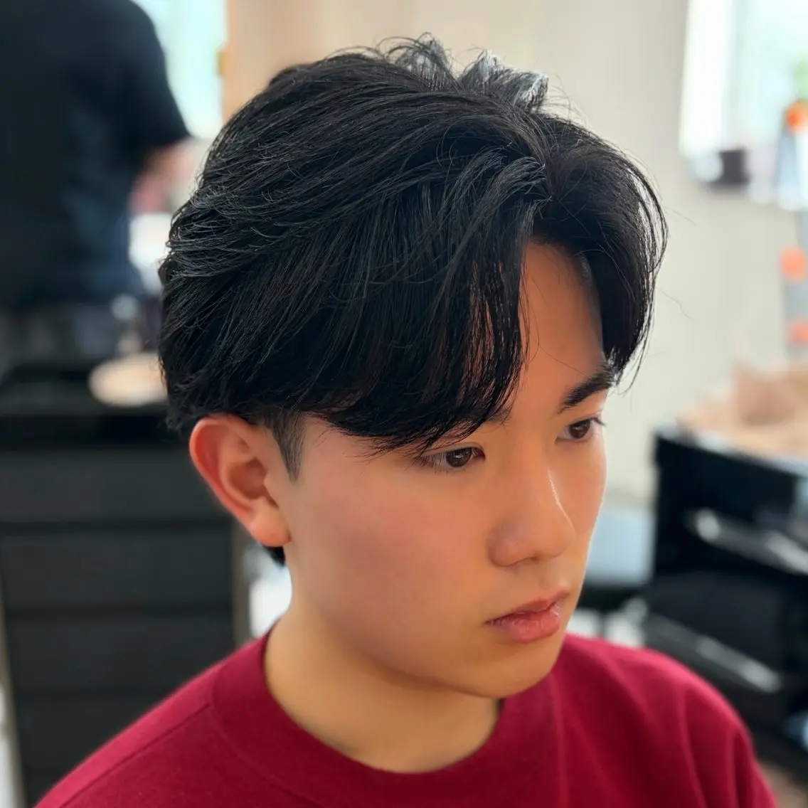 メンズ センターパート メンズ韓国風 メンズパーマ カット 男の理想を叶える🔥 メンズパーマ特化|関のヘアスタイル