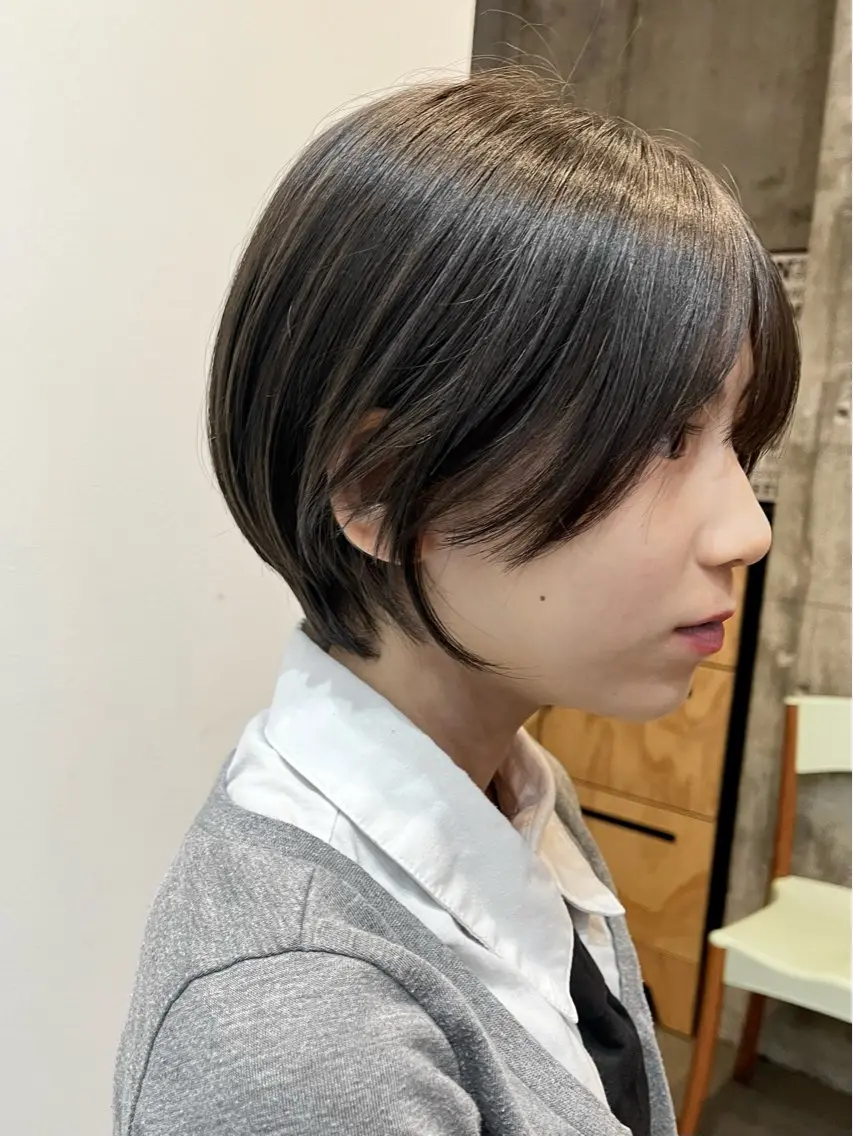 ショート 丸みショート ショートヘア カット トリートメント kosoraレイヤー ハイトーン/デザインのヘアスタイル