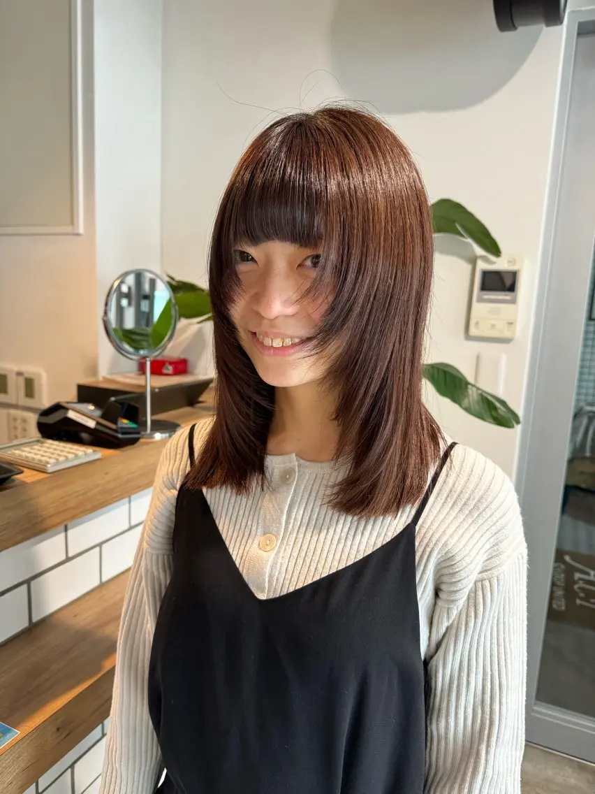 ミディアム カラー 顔まわりレイヤー 顔周りカット レイヤーカット レイヤー/大人ボブ| ワタナベ リョウカのヘアスタイル
