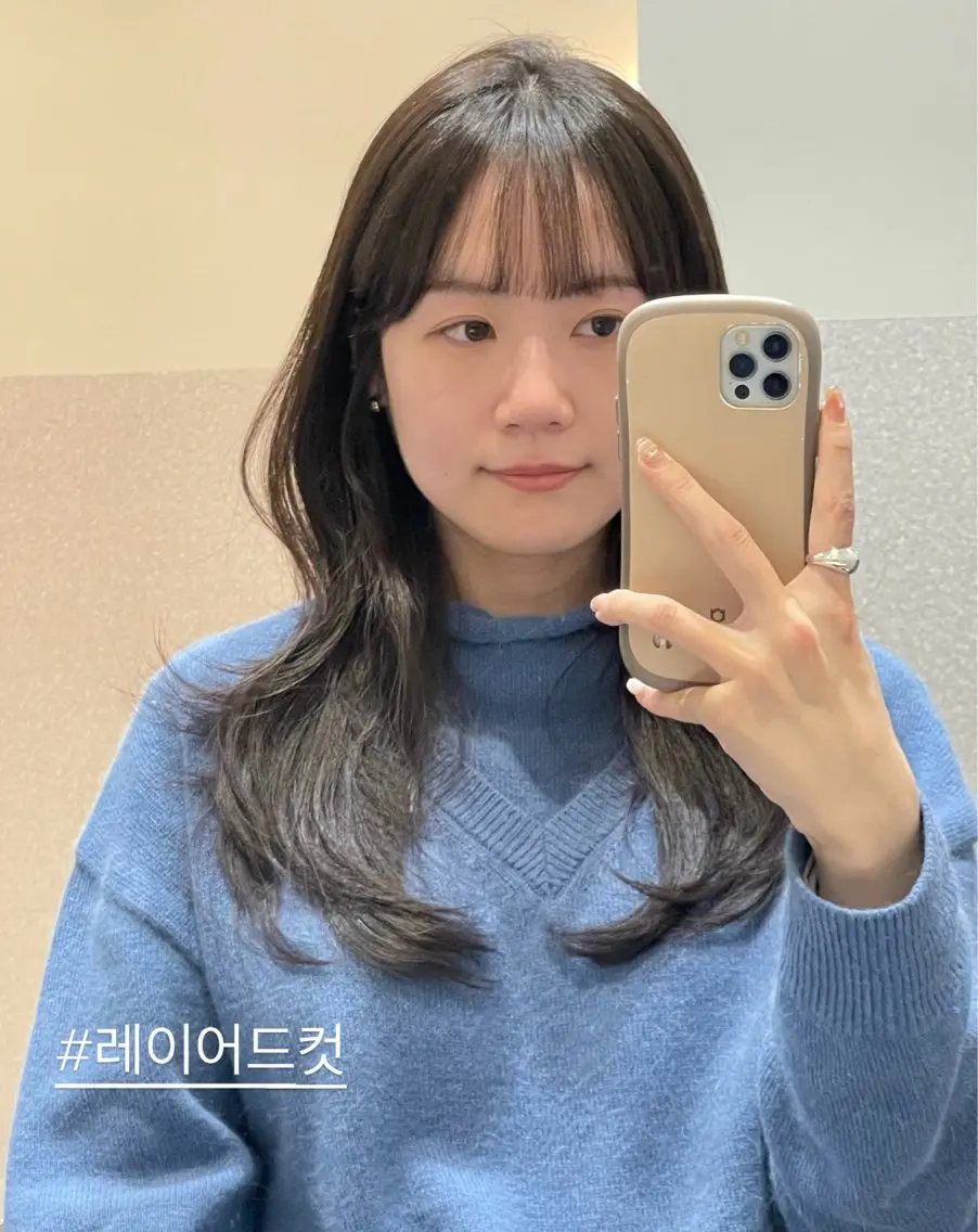 ロング ロングレイヤー 韓国風ヘア レイヤーカット ロング カット ヘアカラー トリートメント ❤︎︎韓国ヘア❤︎︎ 𝑺𝒉𝒊𝒉𝒐のヘアスタイル
