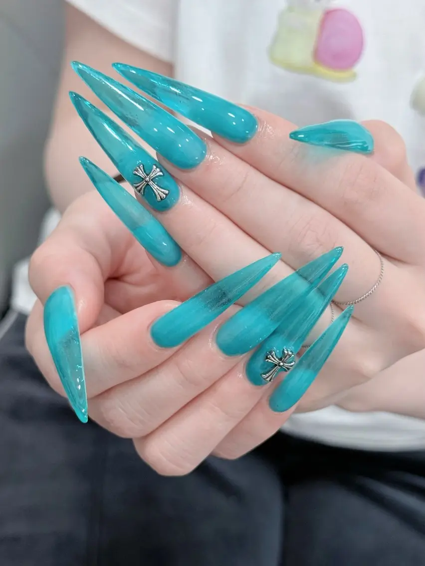 ネイル アートネイル キラキラネイル ラメ(グリッター) マグネットネイル パープル ハンドネイル VANI Belle Nailのネイルデザイン