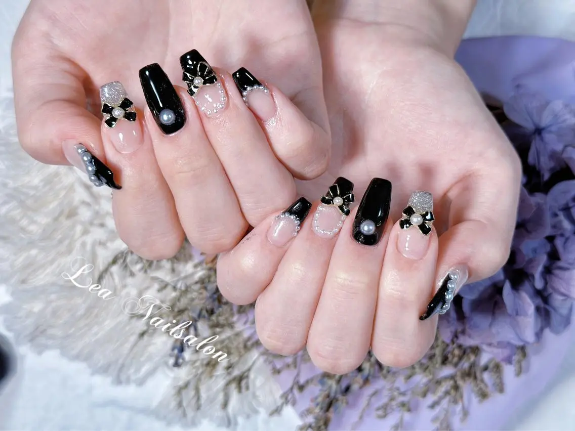ミディアム カラー ネイル Le’a NailSalonのネイルデザイン