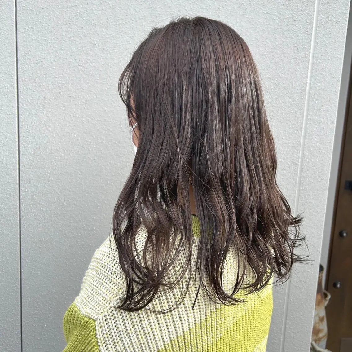 セミロング ヘアカラー 綿貫 美雪のヘアスタイル