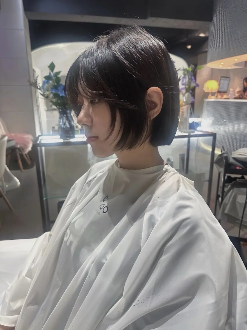 カット RiA/レイヤーカッ ト/ハッシュカットのヘアスタイル