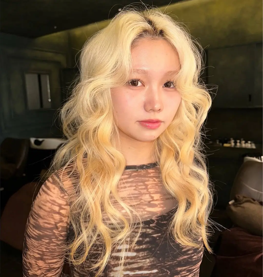 ロング ヘアカラー ハイトーン/似合わせ カラー/大野 樹奈のヘアスタイル