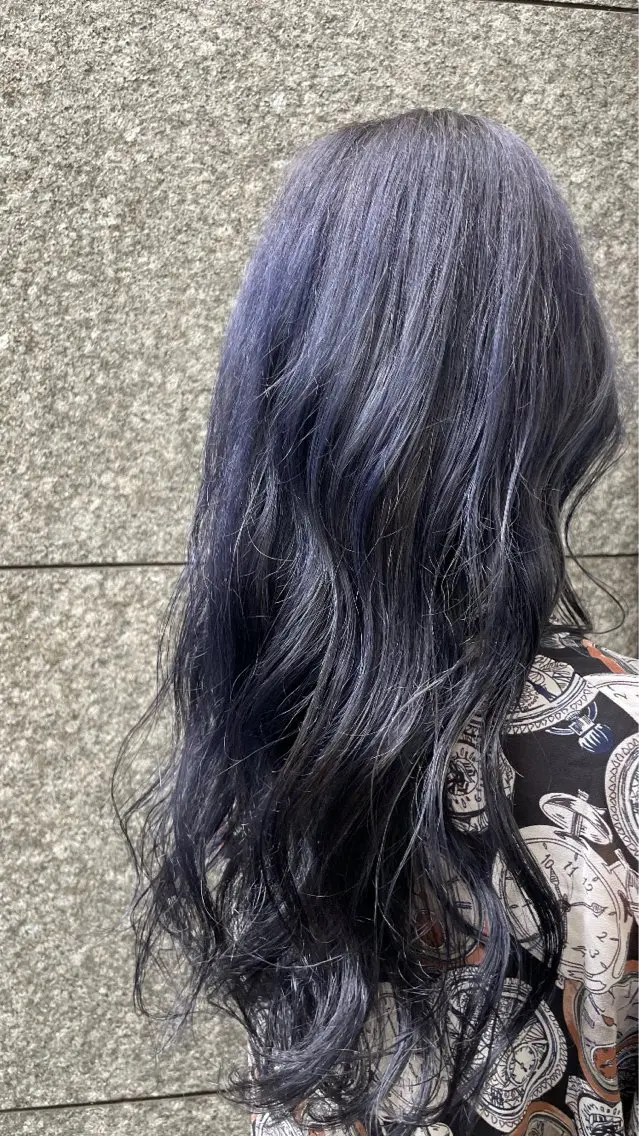 ロング カラー 花澤 紗更のヘアスタイル