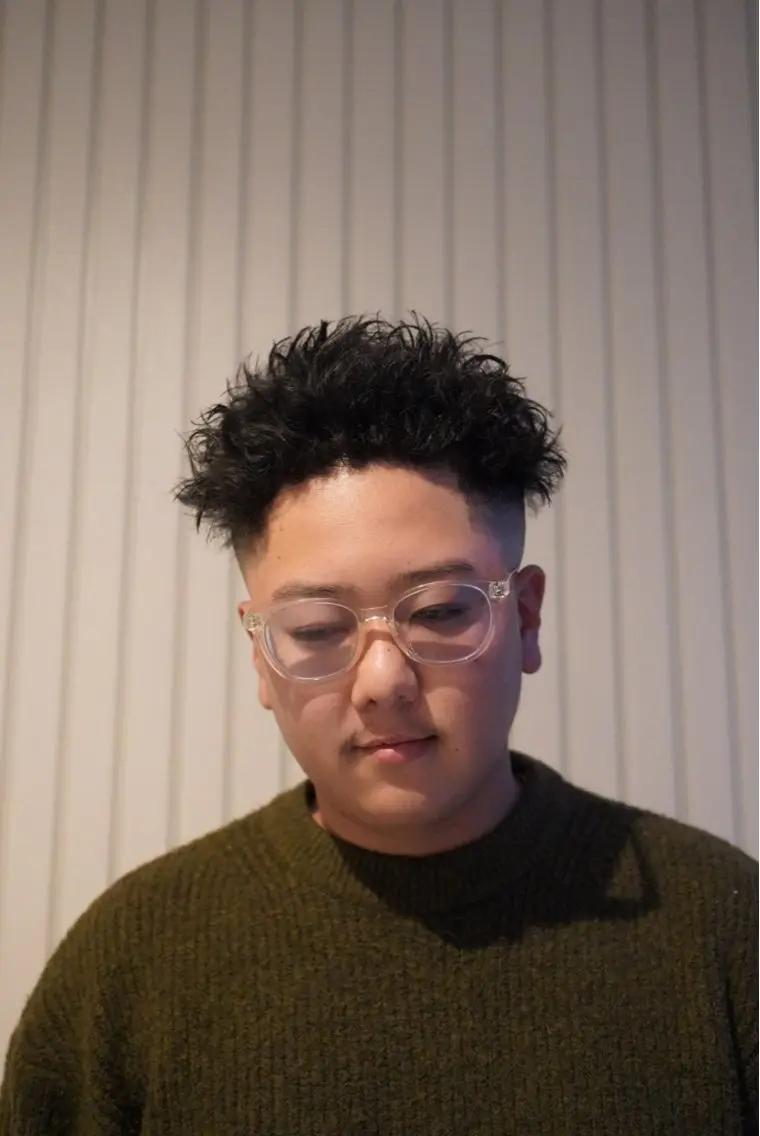 パーマ メンズ メンズパーマ カット パーマ ヘアセット 関 晃哉のヘアスタイル