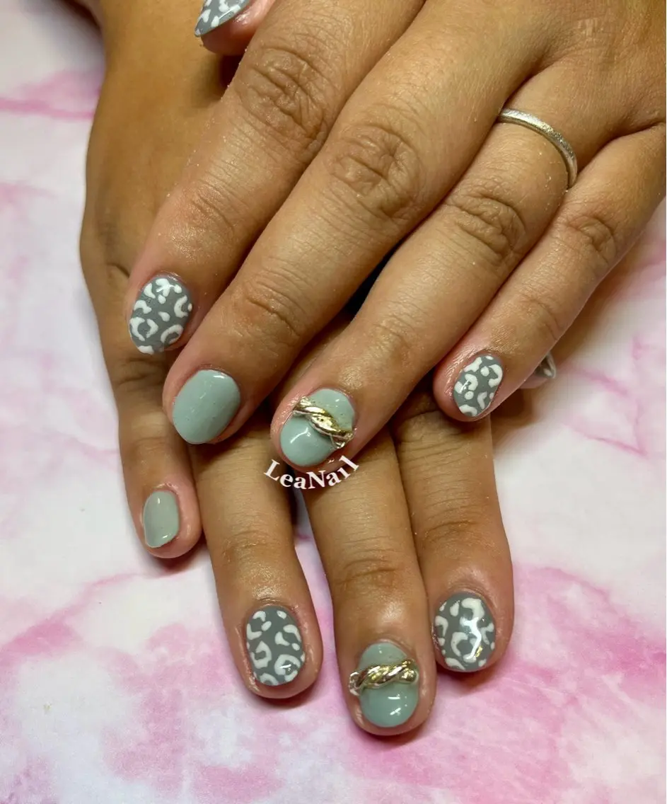 ネイル シンプルネイル Lea Nailのネイルデザイン