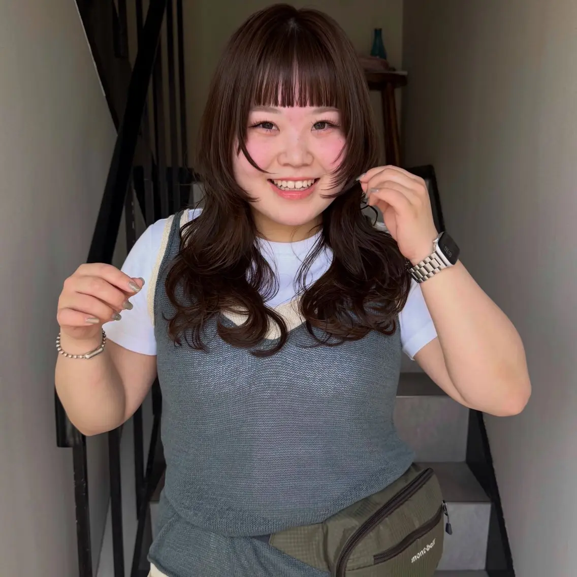ロング カラー オン眉 カット ヘアカラー トリートメント 中村 彩音のヘアスタイル