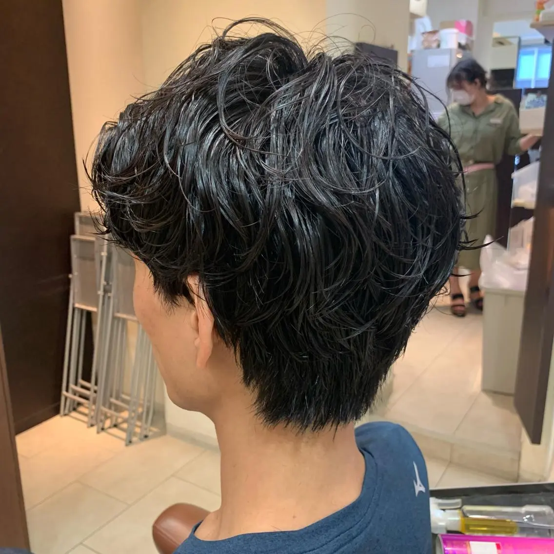 ショート パーマ メンズ カット パーマ 甲斐 司のヘアスタイル