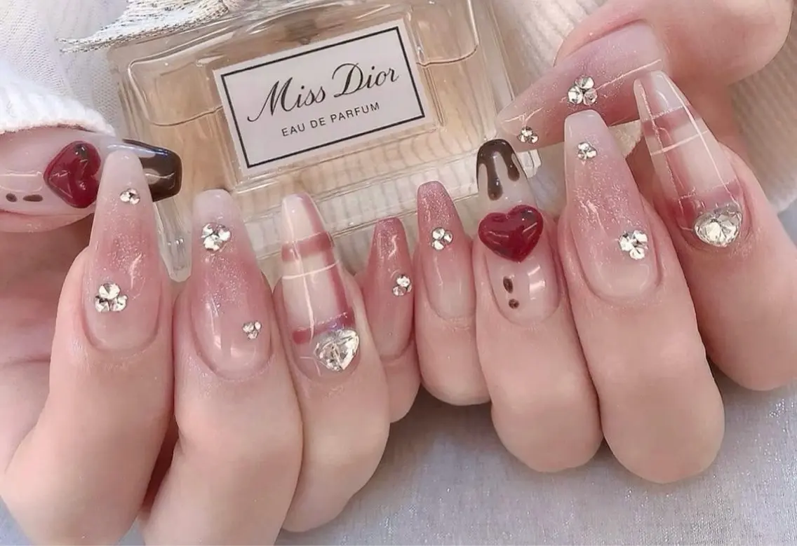 ネイル オーロラネイル チークネイル 長さ出し フットネイル フレンチネイル ハンドネイル Lee Nailsのネイルデザイン