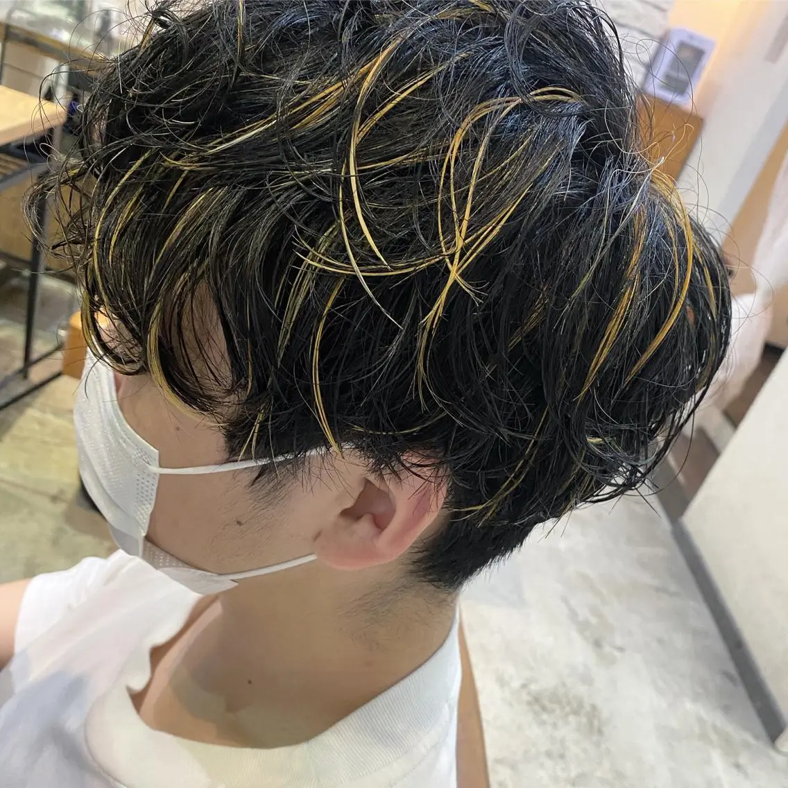 ショート カラー メンズ 才門 真菜のヘアスタイル