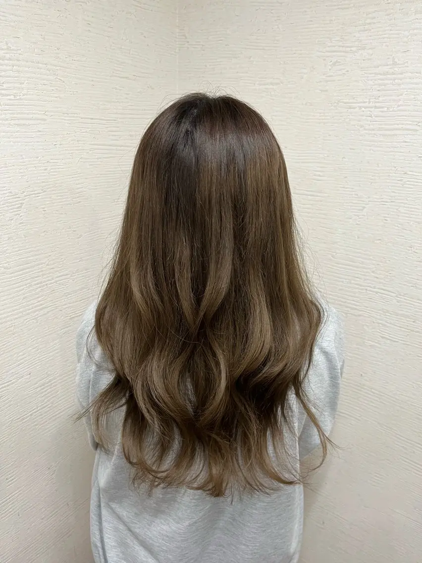カラー ✨ TOMOKO🦋✨のヘアスタイル