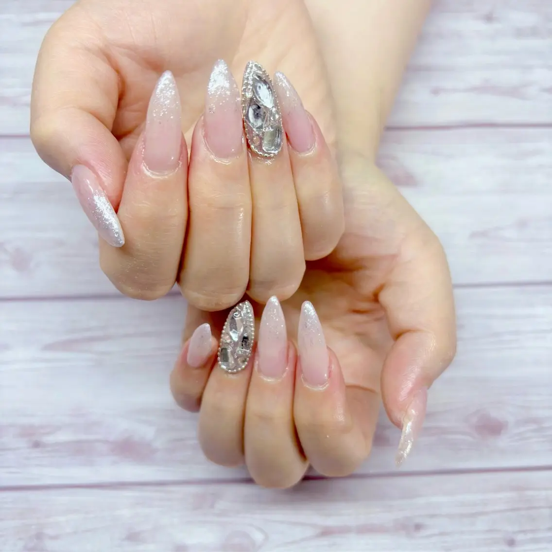 ネイル アートネイル ラメ(グリッター) ラメグラデーション MYu Beauty Salon  MAIのネイルデザイン
