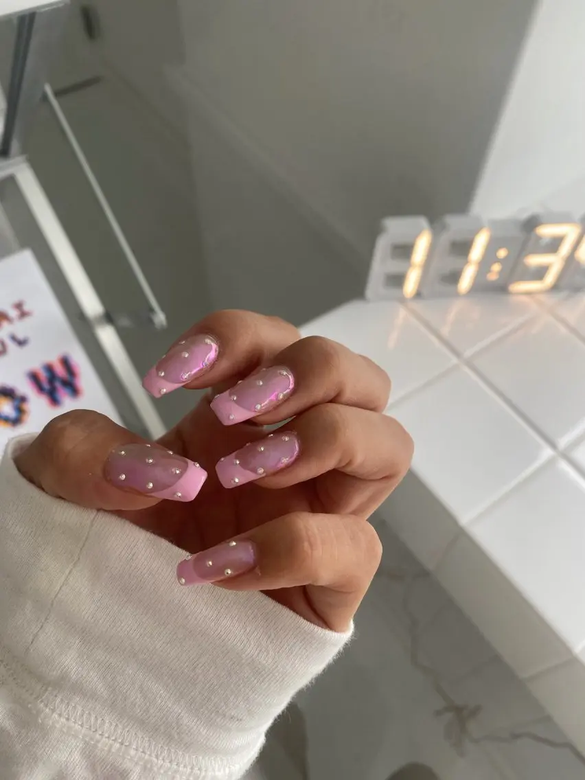 ネイル フレンチネイル ミラーネイル io nail  / moeのネイルデザイン